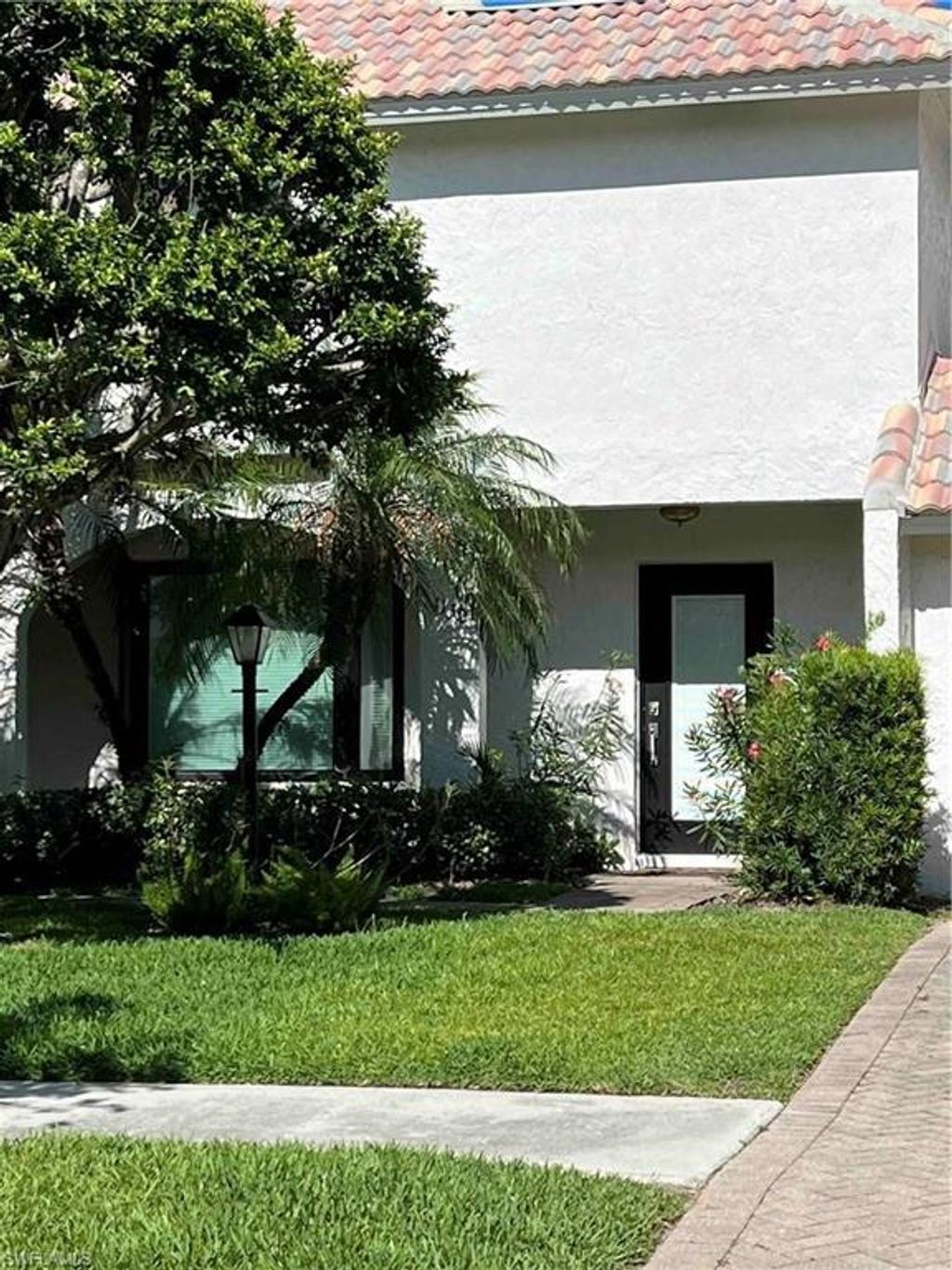 Photo of 1130 5th ST S #B, NAPLES, FL 34102 (MLS # 226012591)