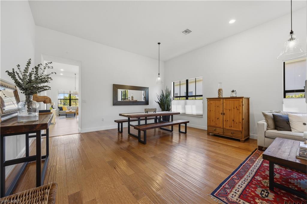 MAPLE RIDGE - Residential