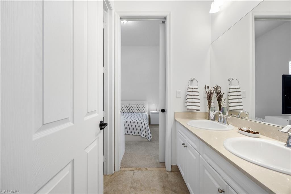 MAPLE RIDGE - Residential