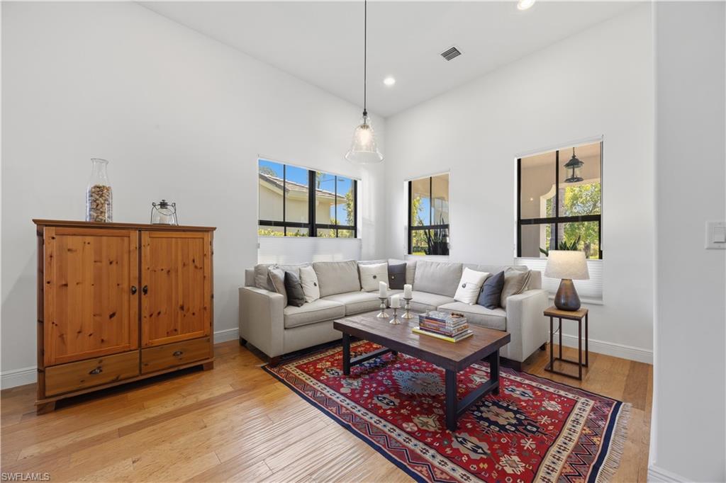 MAPLE RIDGE - Residential