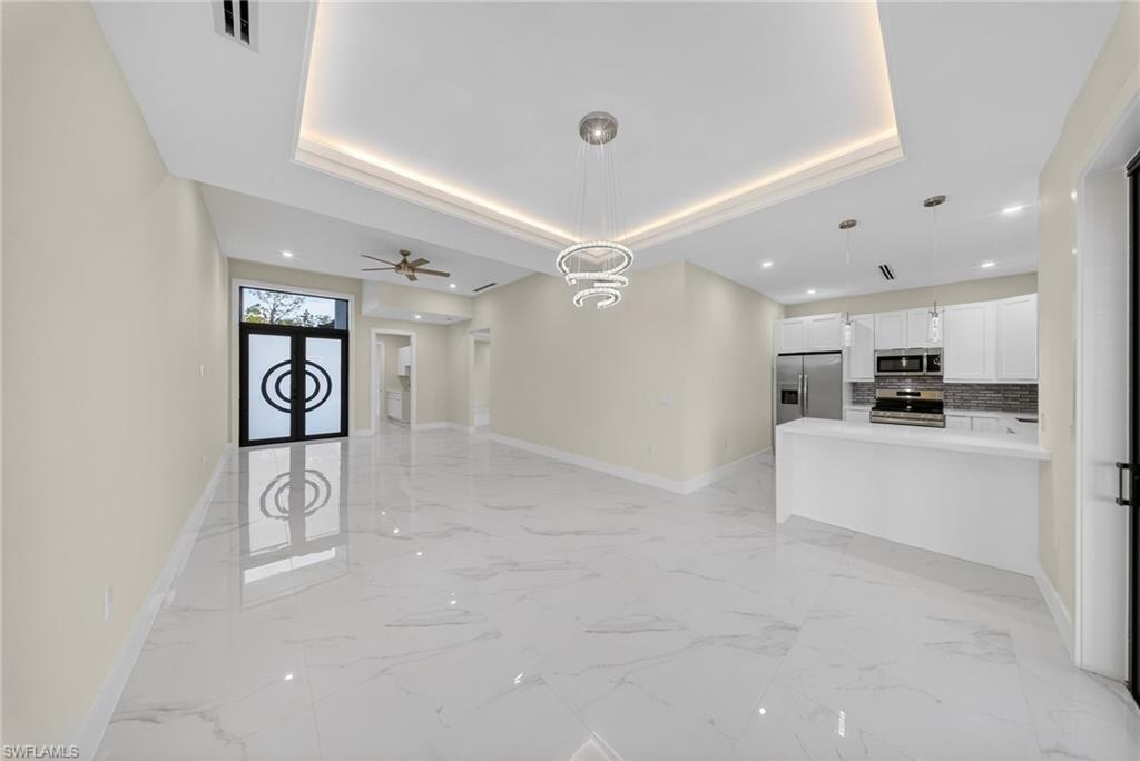 GOLDEN GATE ESTATES - Residential