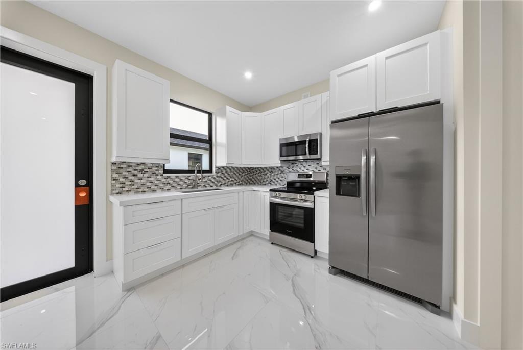 GOLDEN GATE ESTATES - Residential