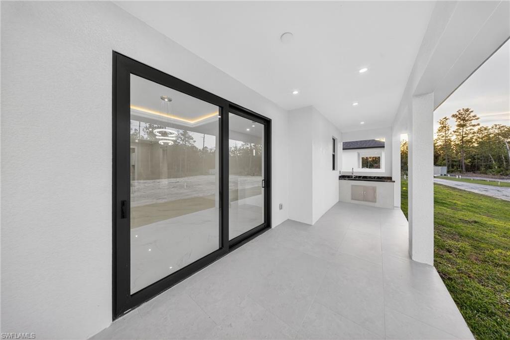 GOLDEN GATE ESTATES - Residential