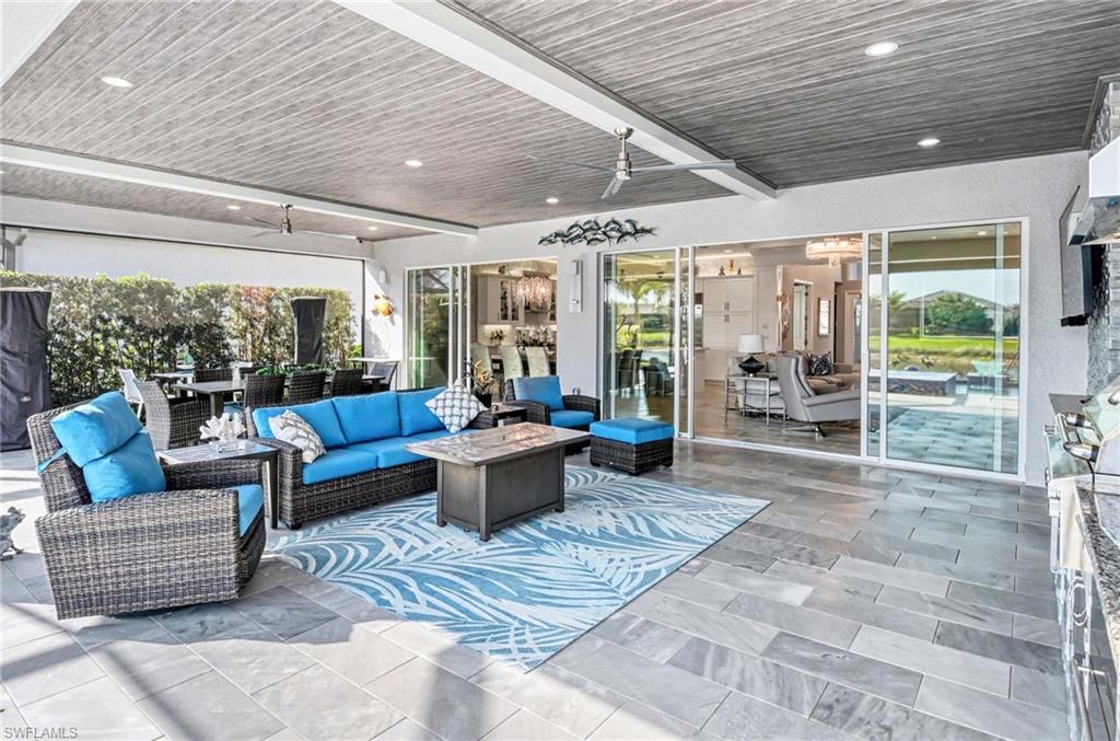 VALENCIA TRAILS - Residential