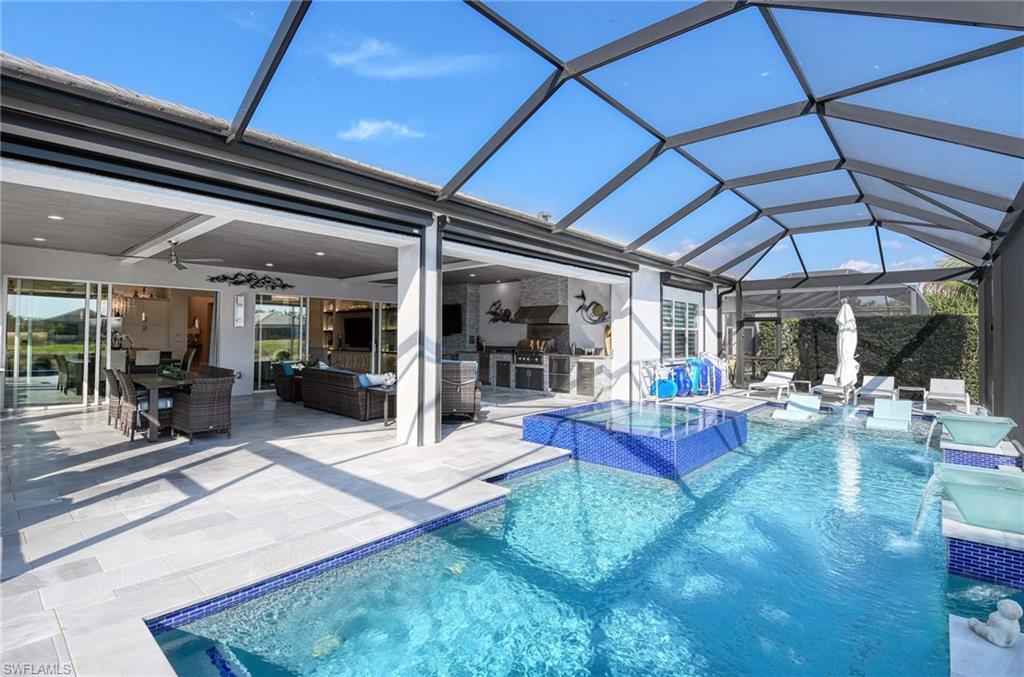 VALENCIA TRAILS - Residential