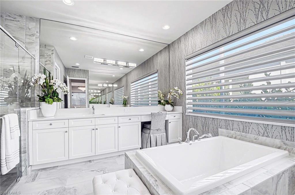 VALENCIA TRAILS - Residential