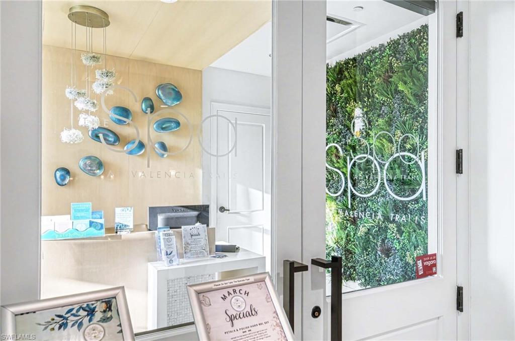 VALENCIA TRAILS - Residential