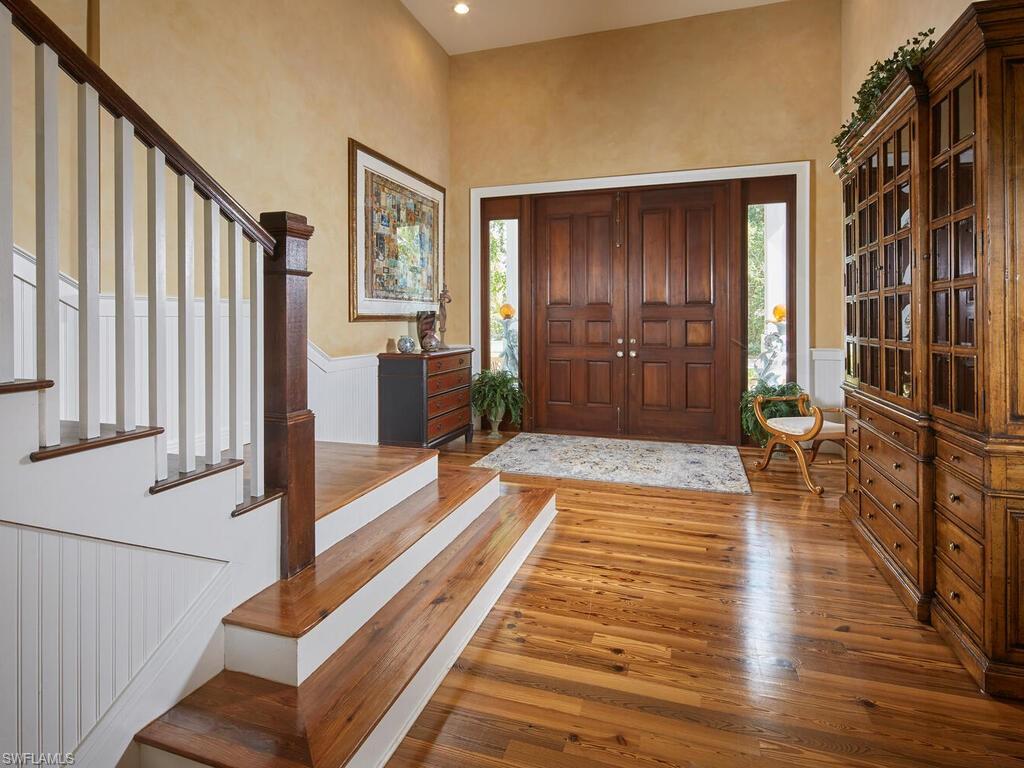 2750 Treasure LN