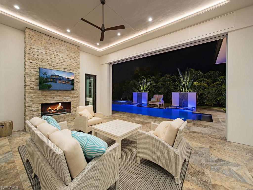 MOORINGS - Residential