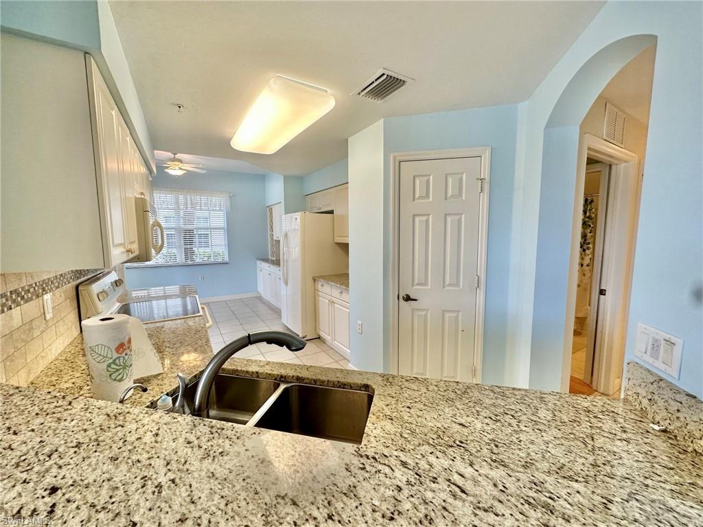 CORAL BAY II - Residential Lease