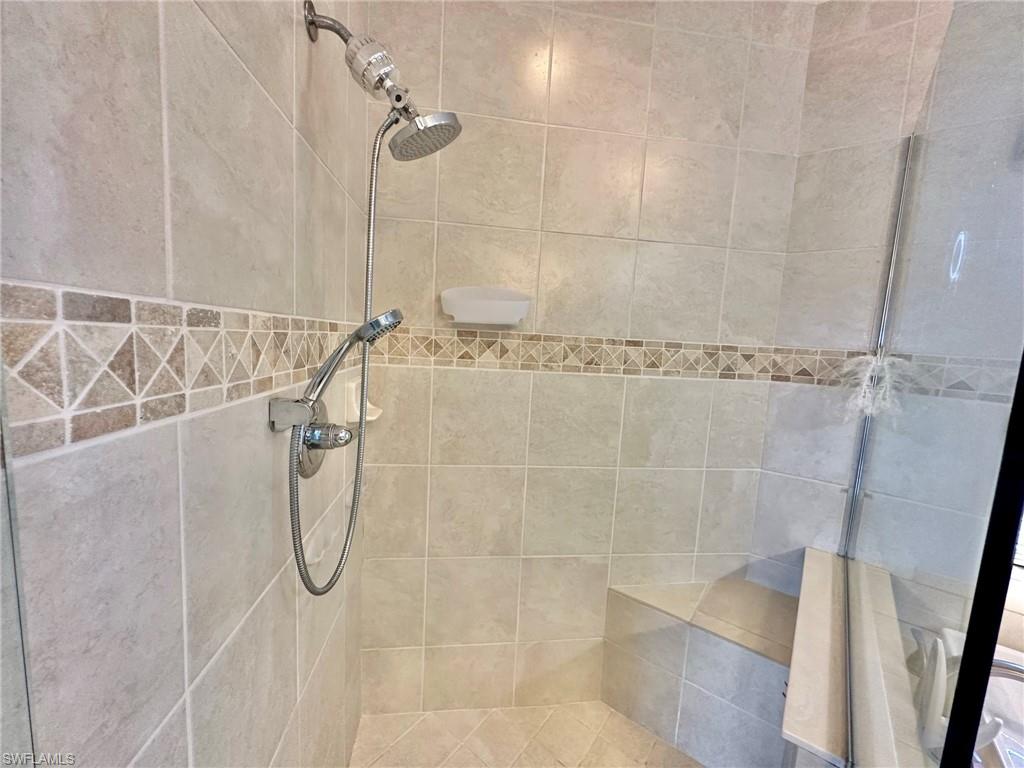 CORAL BAY II - Residential Lease