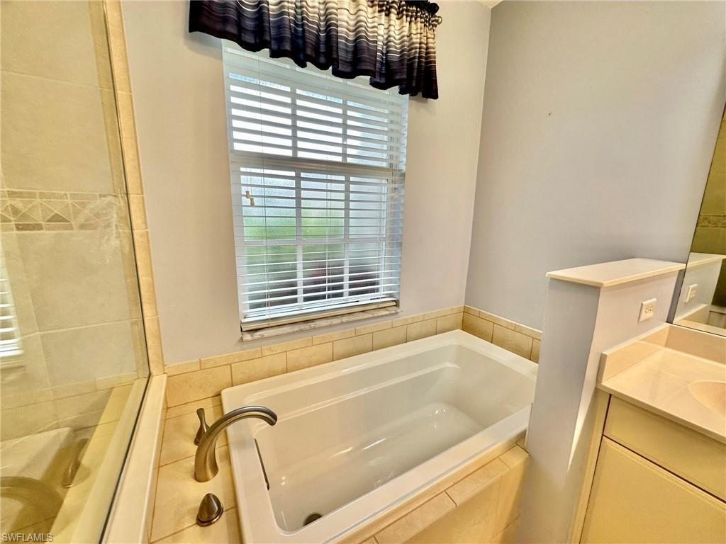 CORAL BAY II - Residential Lease