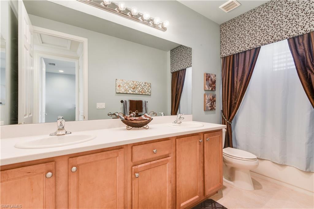 BOTANICA LAKES - Residential