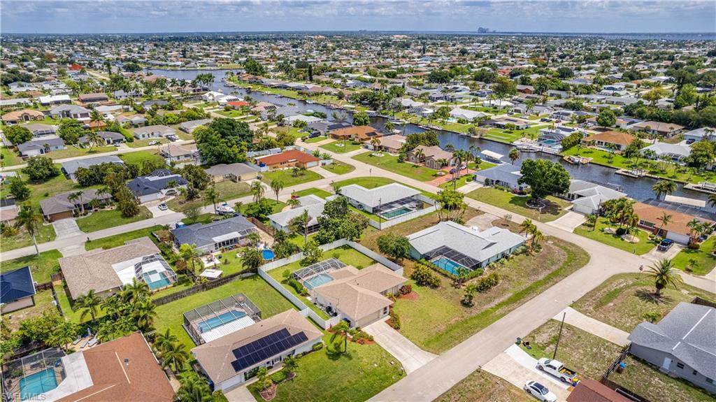 CAPE CORAL - Residential