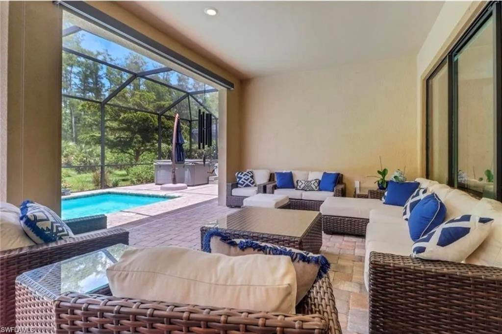 CORKSCREW SHORES - Residential