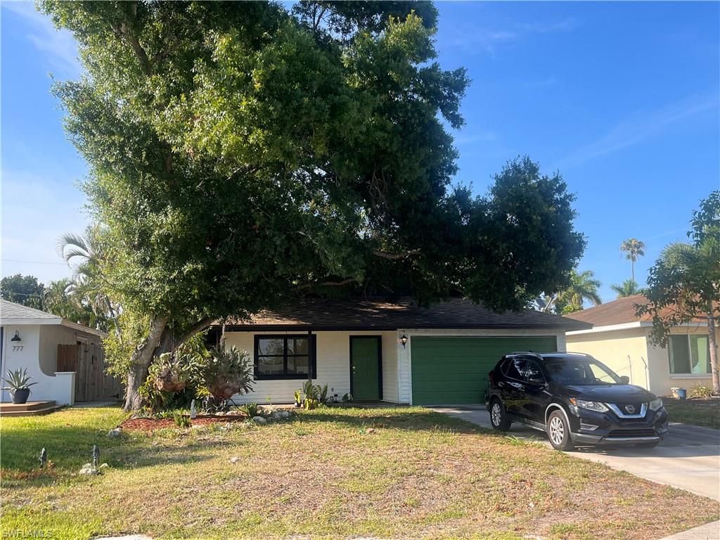Photo of 781 107th AVE, NAPLES, FL 34108 (MLS # 226018124)