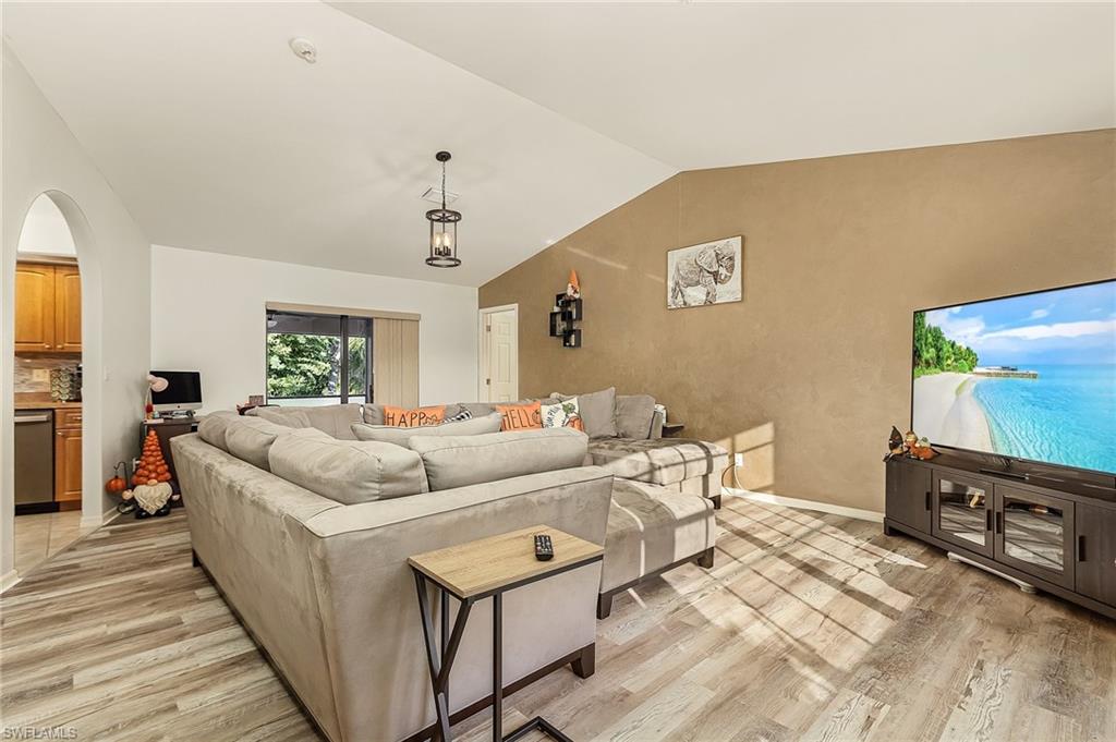 RIVER OAKS - Residential