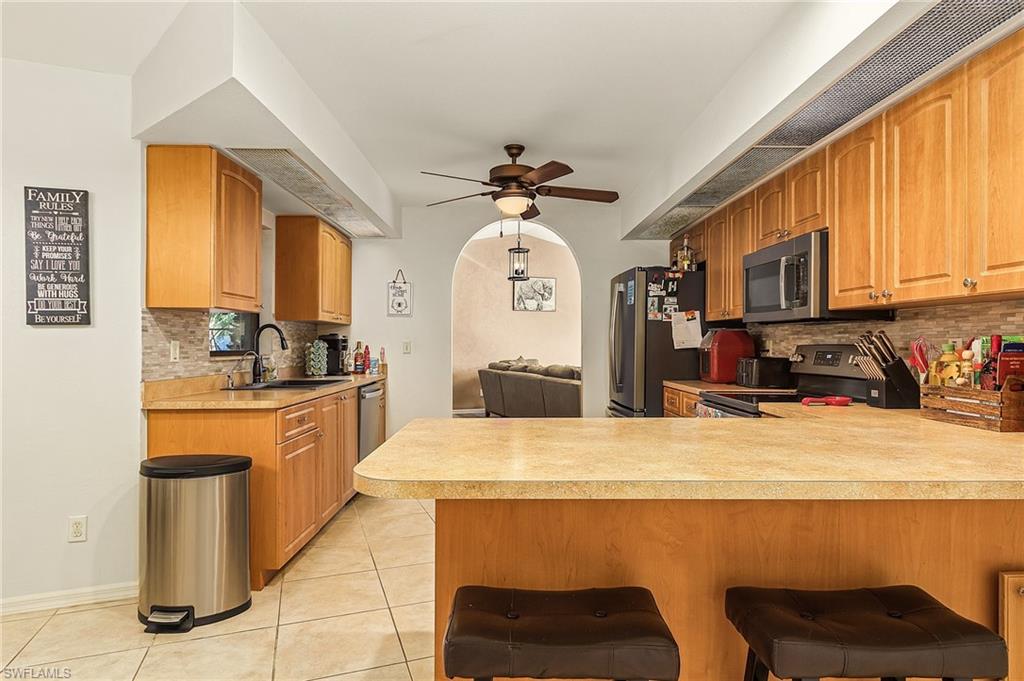 RIVER OAKS - Residential