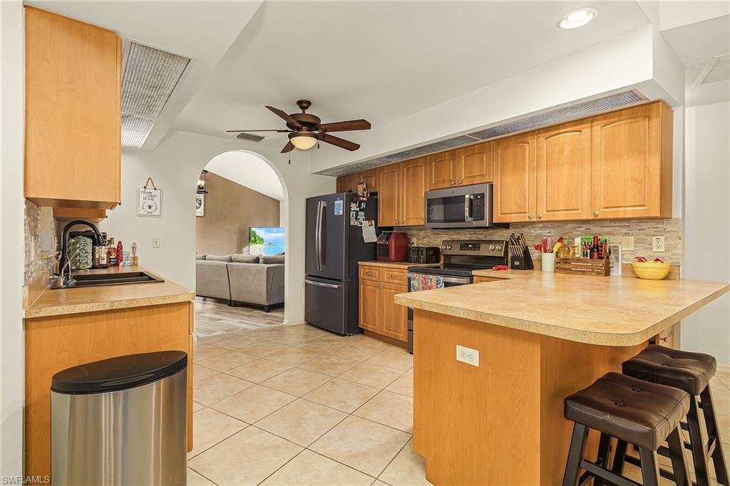 RIVER OAKS - Residential