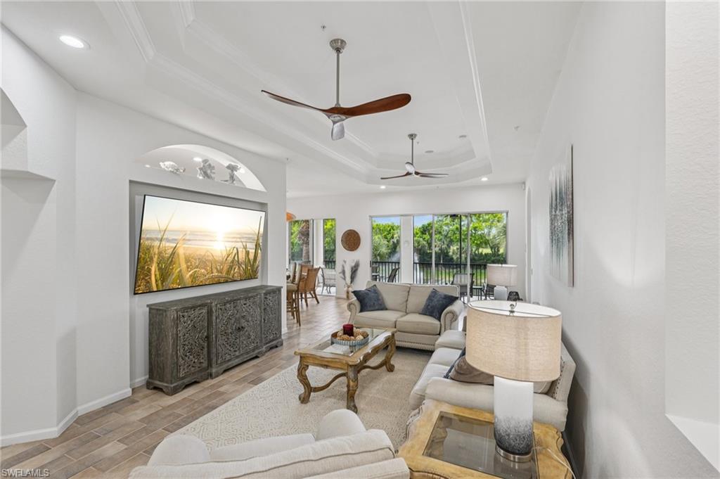 10100 Valiant CT 201