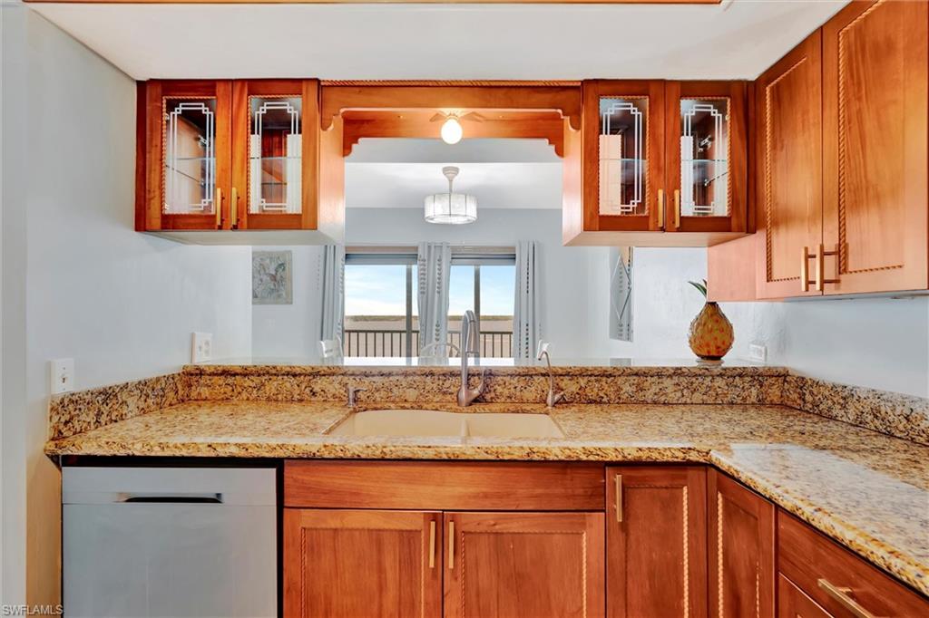 SUNSET VISTA - Residential