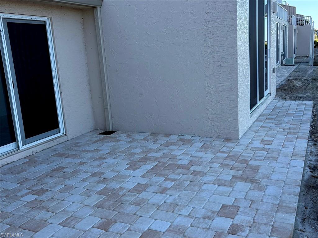 LIGHTHOUSE POINT CONDO - Residential