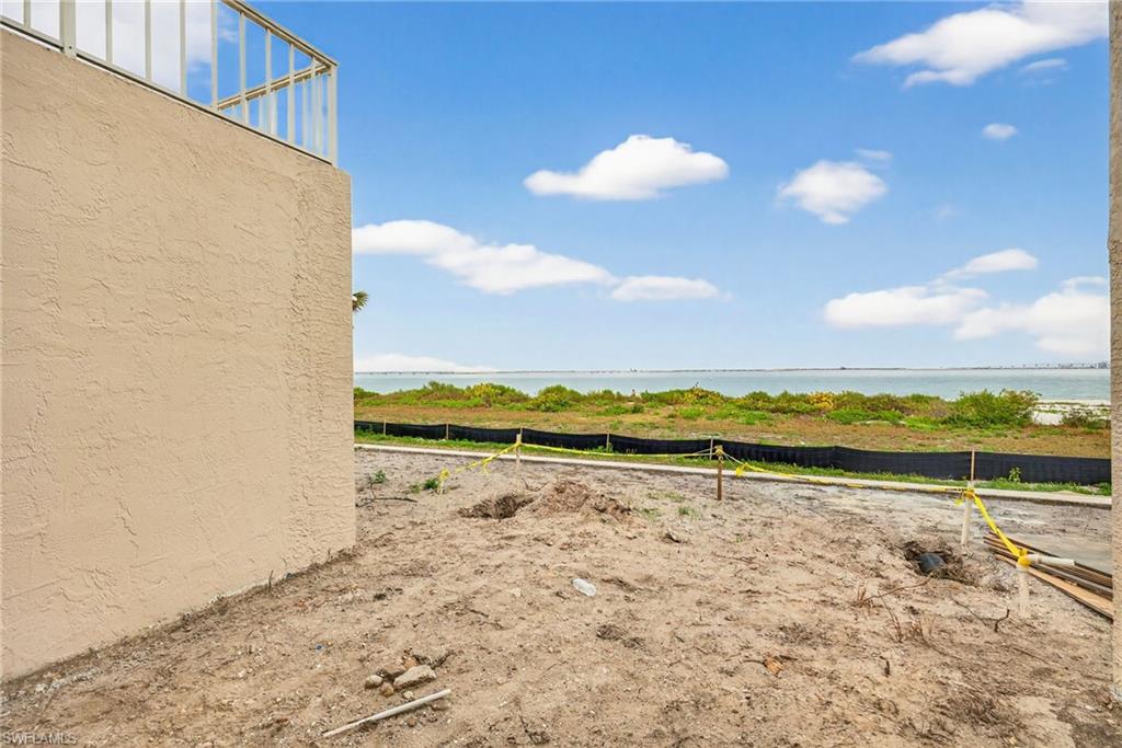 LIGHTHOUSE POINT CONDO - Residential