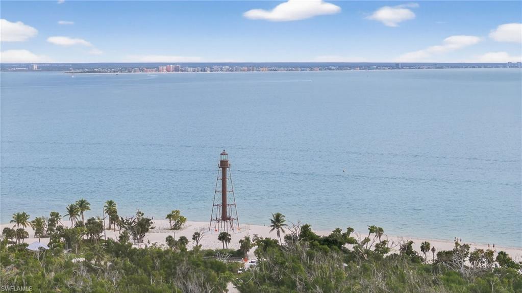 LIGHTHOUSE POINT CONDO - Residential