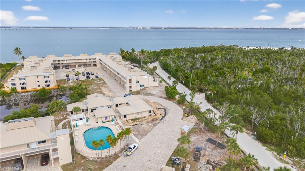 LIGHTHOUSE POINT CONDO - Residential