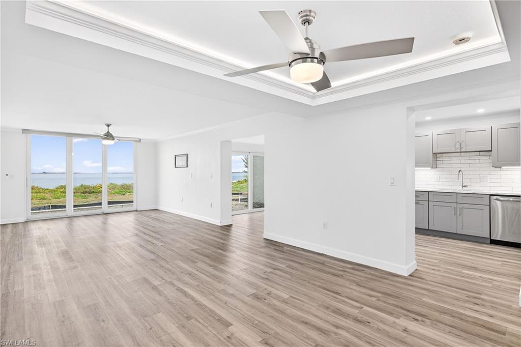 LIGHTHOUSE POINT CONDO - Residential