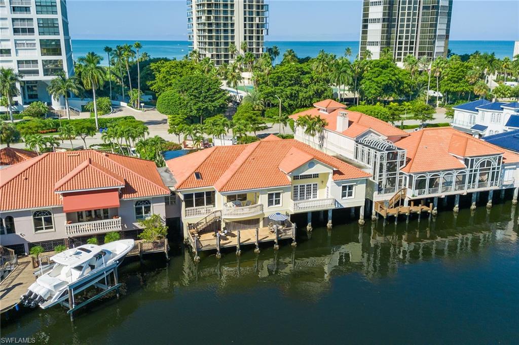 PARK SHORE - Residential