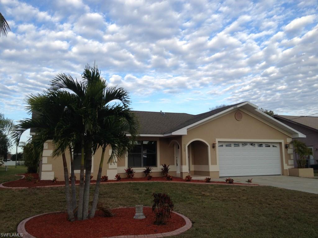 CAPE CORAL - Residential