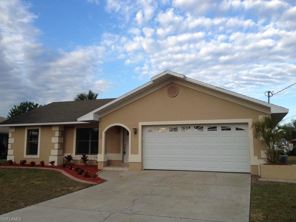 CAPE CORAL - Residential
