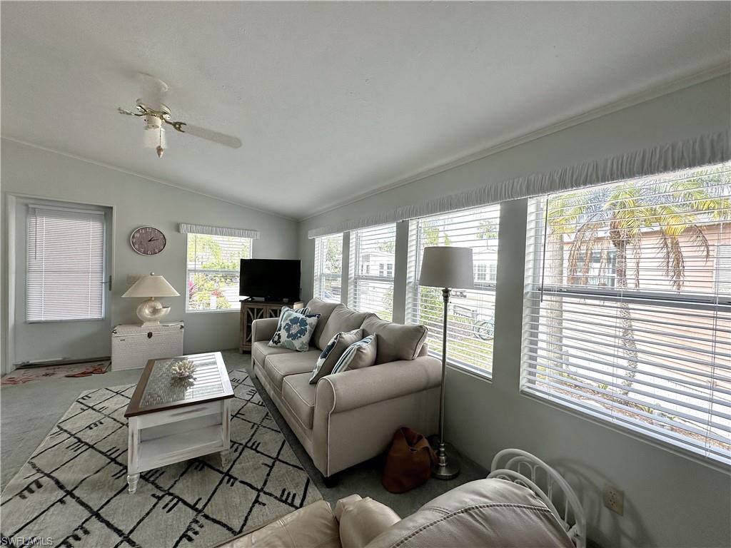 CORKSCREW WOODLANDS - Residential