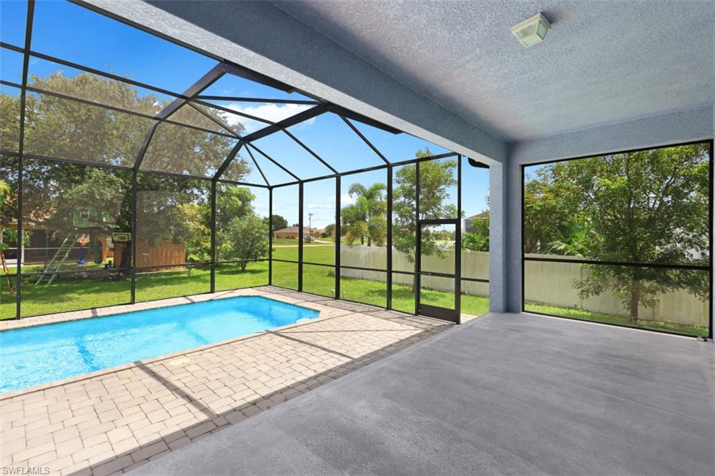 CAPE CORAL - Residential