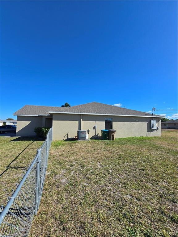 CAPE CORAL - Residential