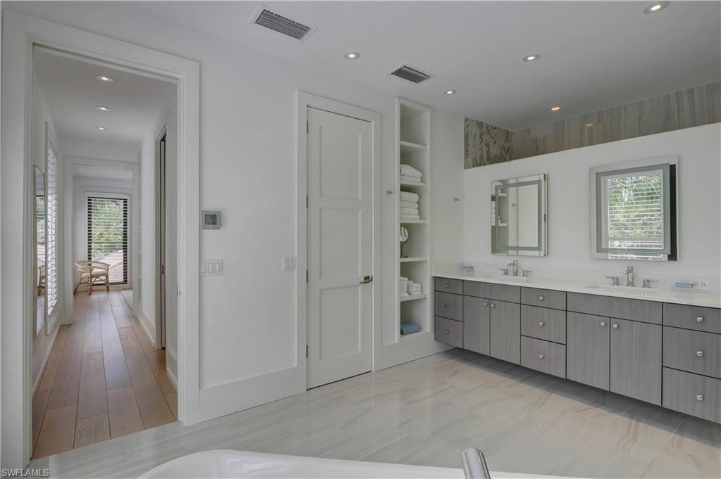 OLDE NAPLES - Residential