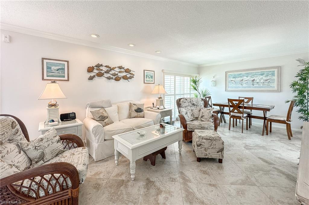 FAIRFAX CLUB - Residential