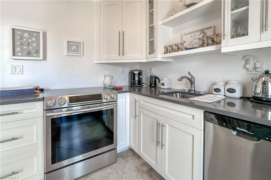 FAIRFAX CLUB - Residential