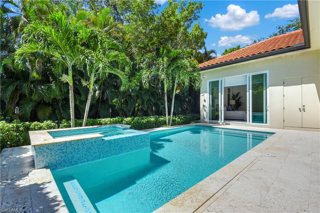 HEMINGWAY PLACE - Residential