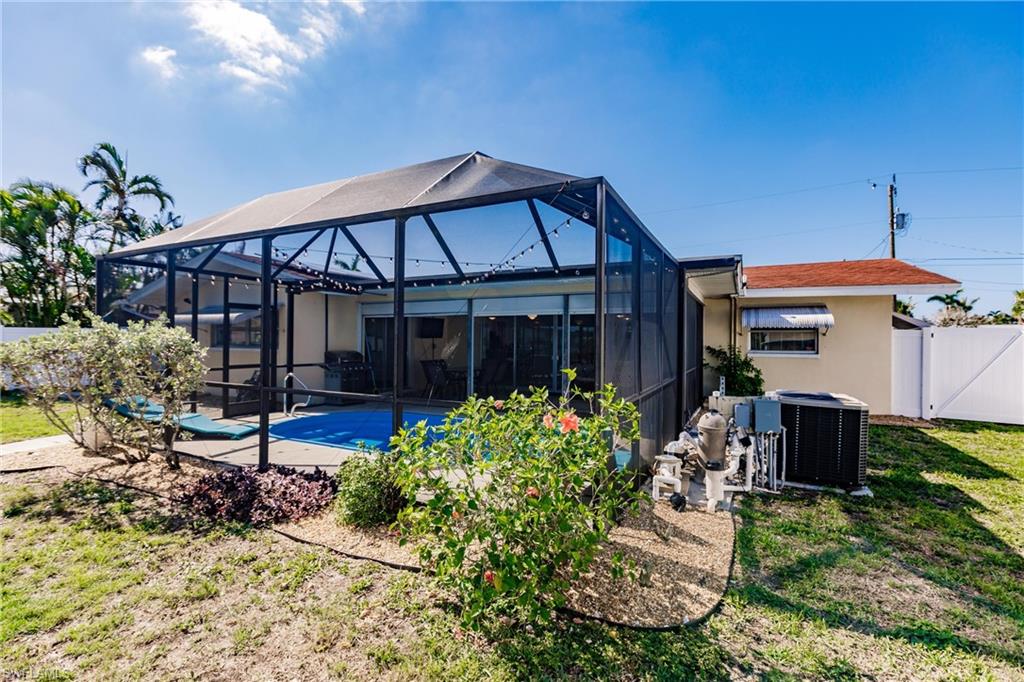 YACHT CLUB - Residential