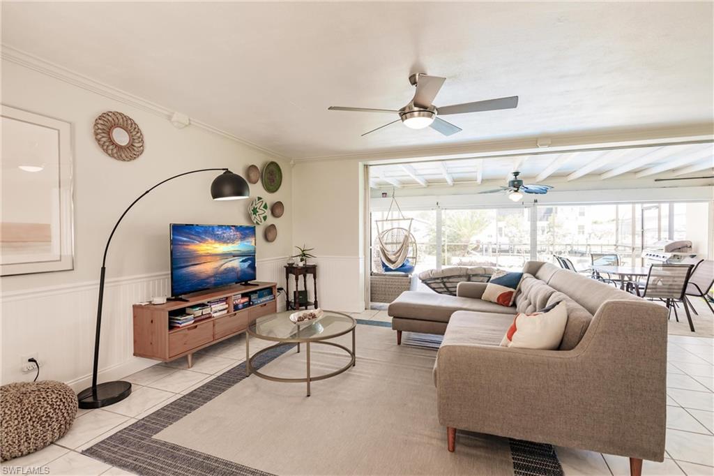 YACHT CLUB - Residential