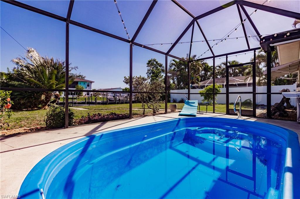 YACHT CLUB - Residential