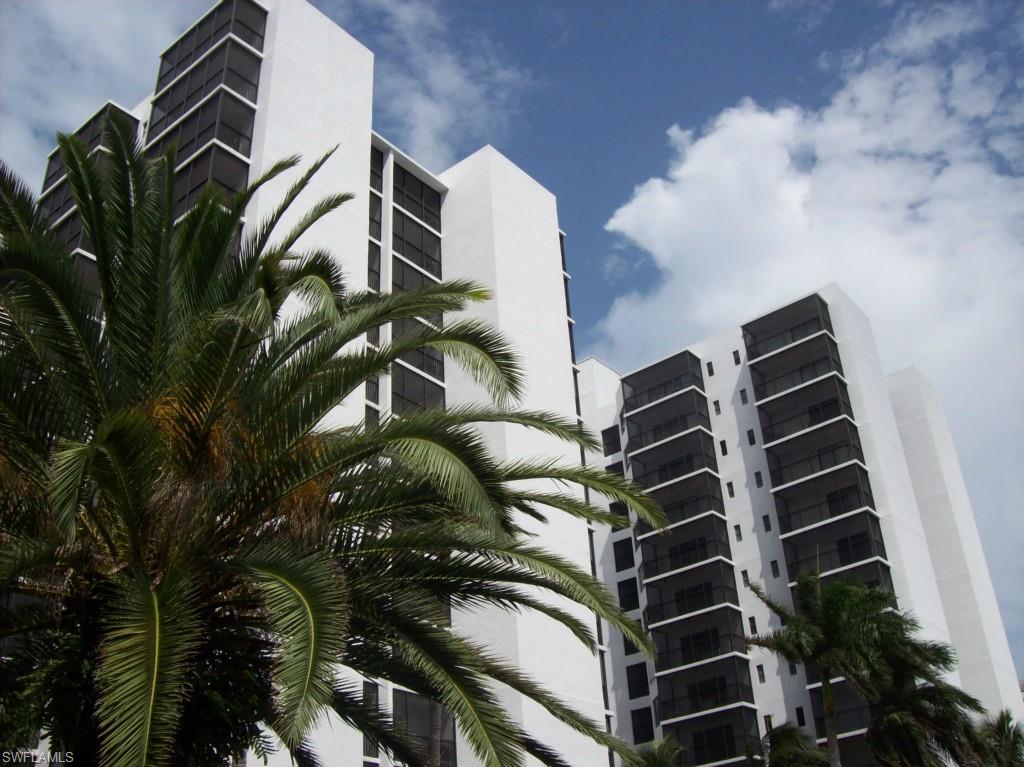 ISLAND WINDS CONDO - Residential