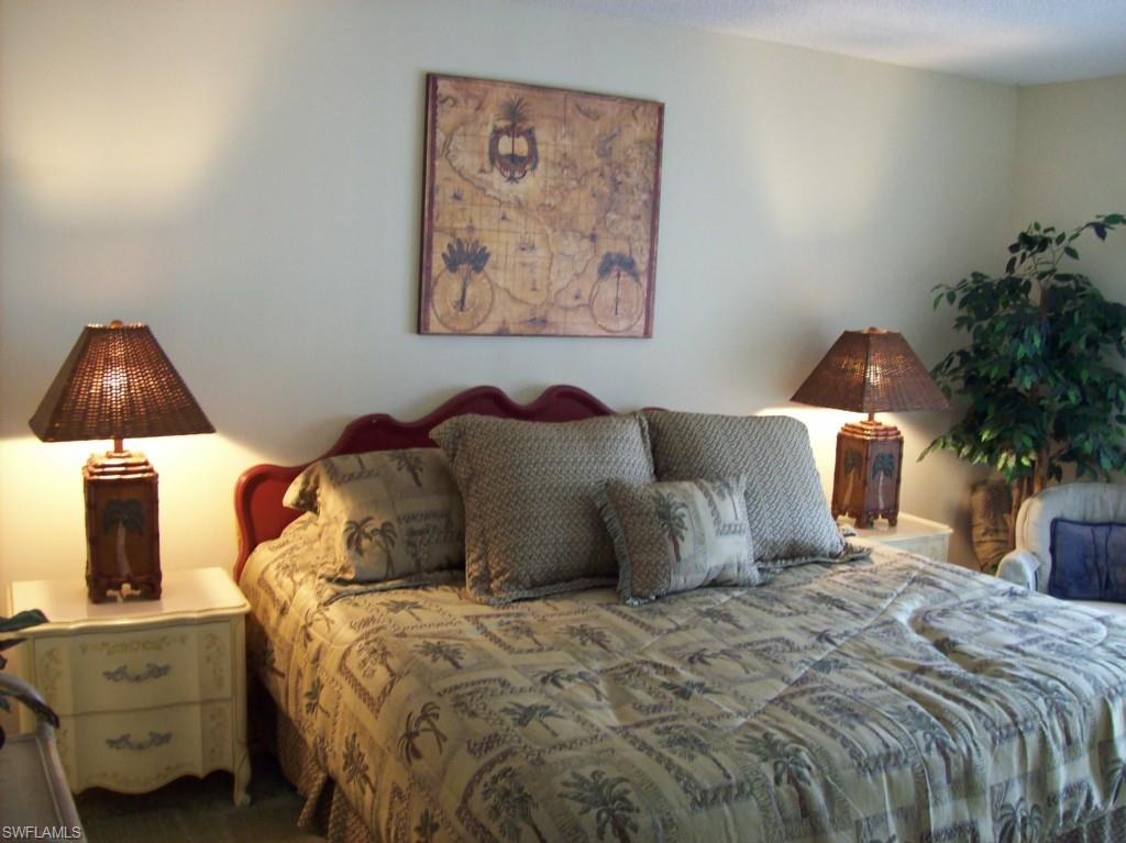 ISLAND WINDS CONDO - Residential