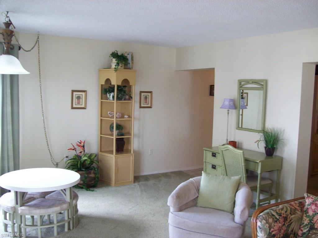 ISLAND WINDS CONDO - Residential