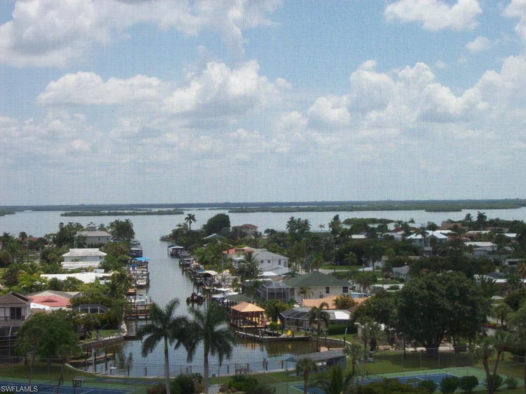 ISLAND WINDS CONDO - Residential