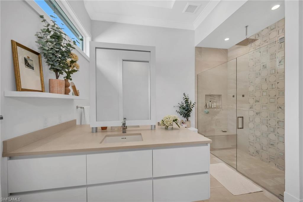 LANDINGS AT BEARS PAW - Residential