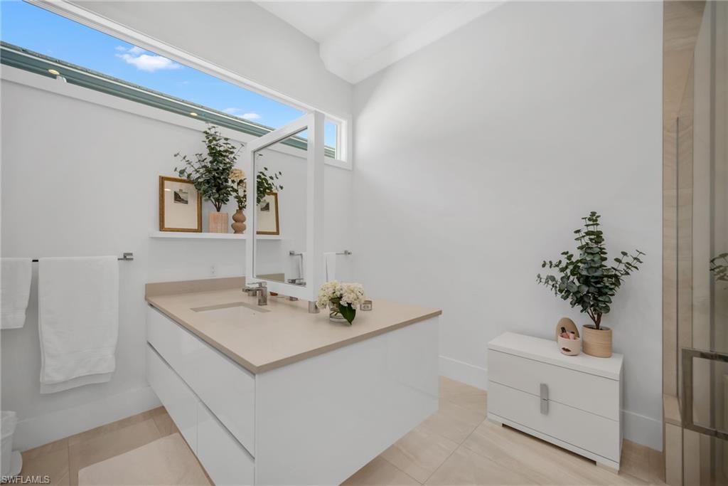 LANDINGS AT BEARS PAW - Residential