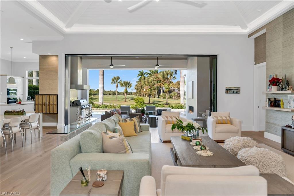 LANDINGS AT BEARS PAW - Residential